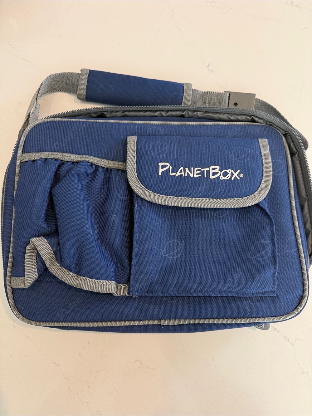 PlanetBox Kids lunch Bag in Navy with Gray Trim